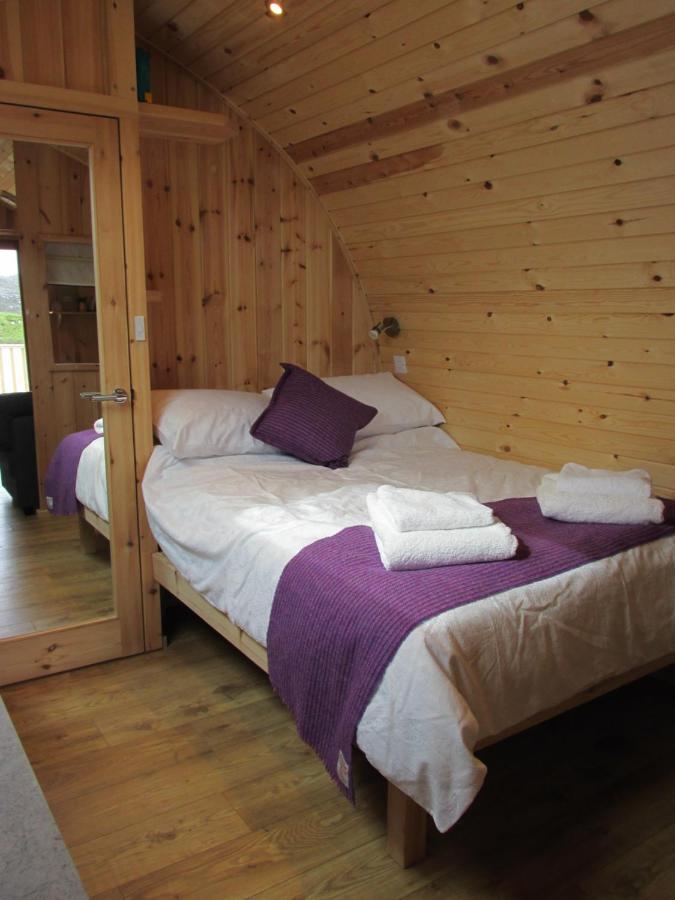 Loch Cromore Holiday Pods エクステリア 写真